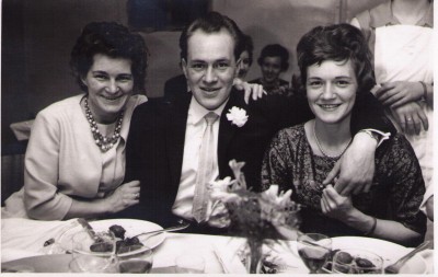 Edith, Bertel og Erna