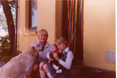 Linda med Marianne og Erna 1981